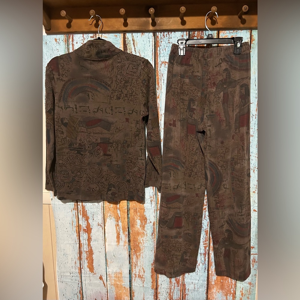 Spa by Chico's Brown Artistic Egyptian Print Jacket and Pants Set - Picture 10 of 11